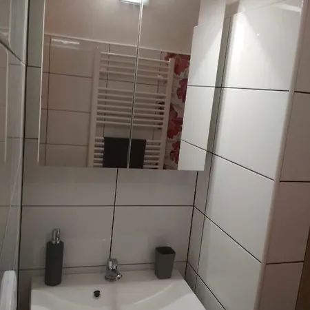 Novodvorsky Sara * Nové Dvory